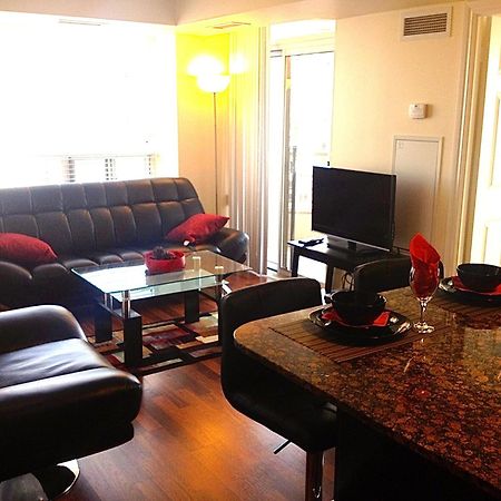 Royal Stays Furnished Apartments - Square One Mississauga Værelse billede