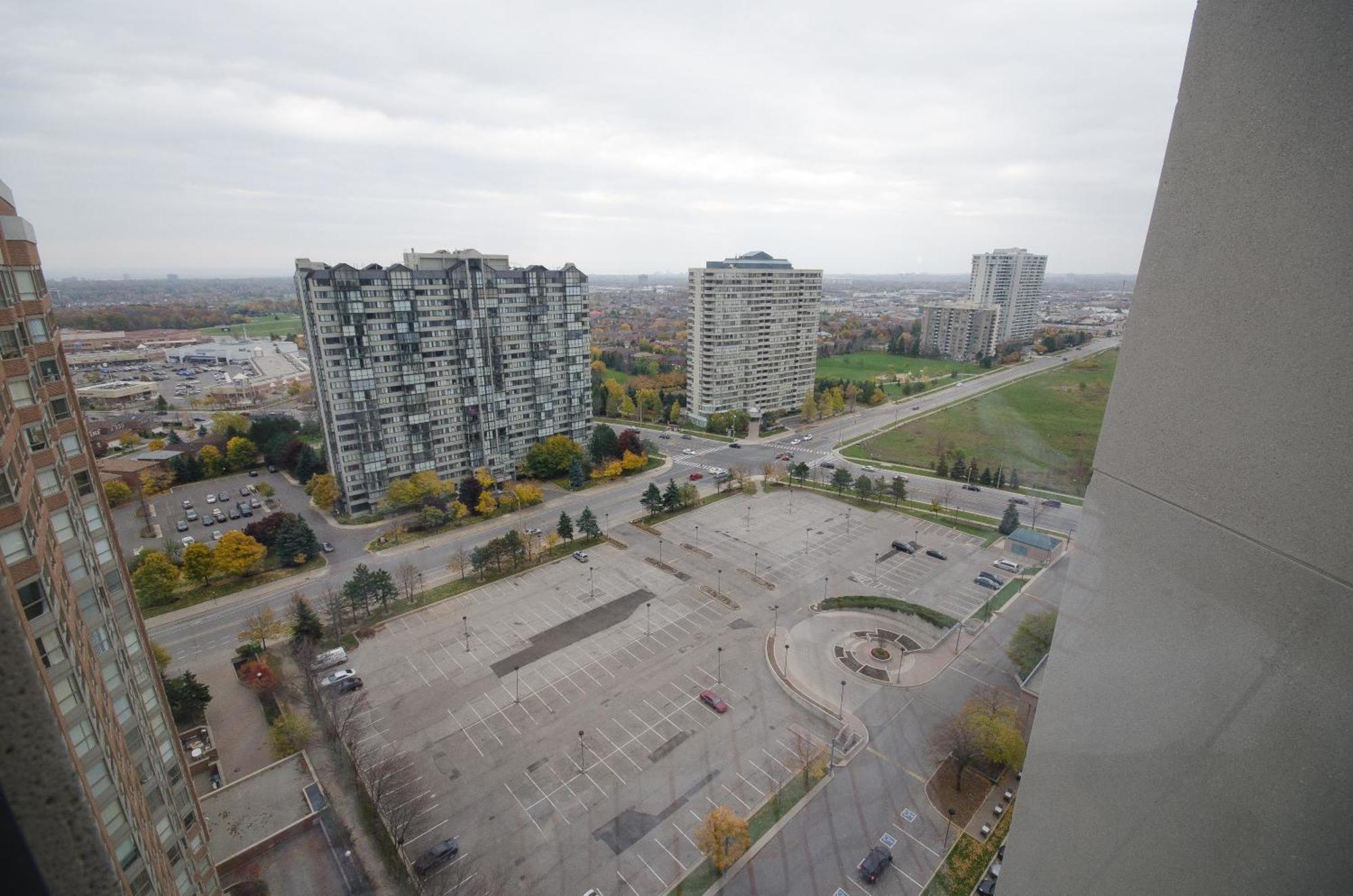 Royal Stays Furnished Apartments - Square One Mississauga Værelse billede