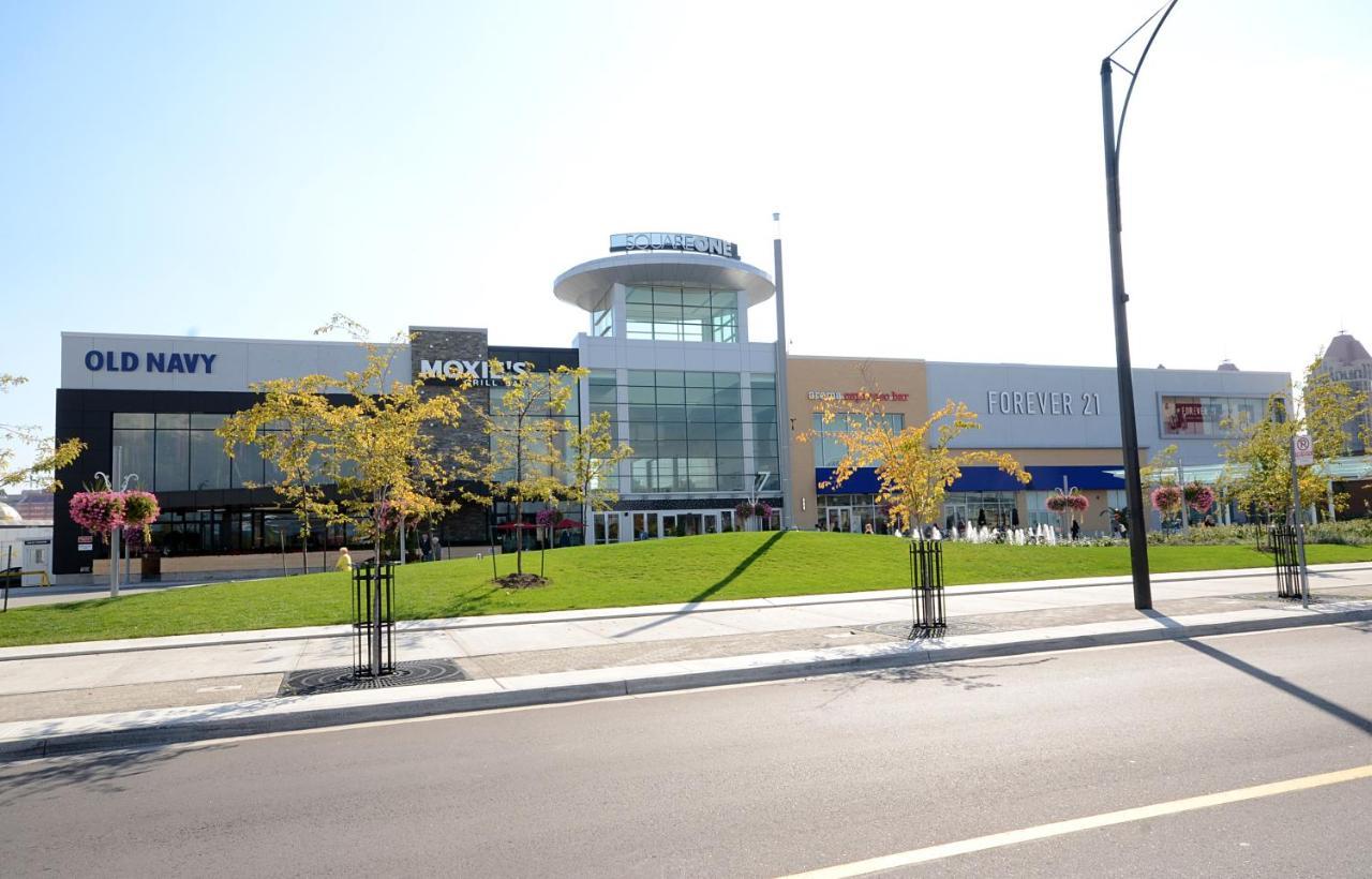 Royal Stays Furnished Apartments - Square One Mississauga Eksteriør billede