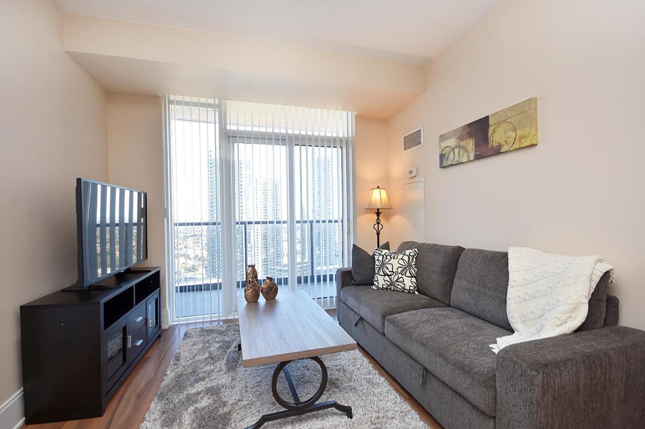 Royal Stays Furnished Apartments - Square One Mississauga Eksteriør billede